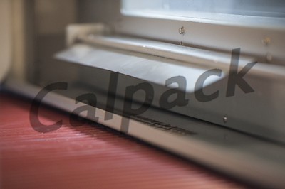 三面封口包裝機的原理、應(yīng)用與優(yōu)勢